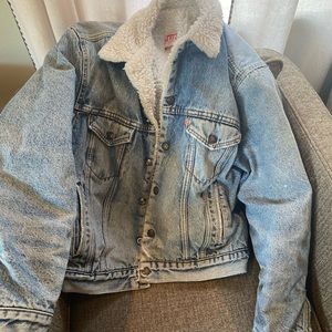 Vintage Levi’s Sherpa lined jean jacket